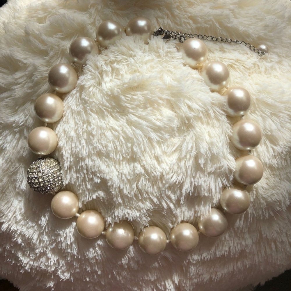 Ann Taylor Pearlized Statement Necklace